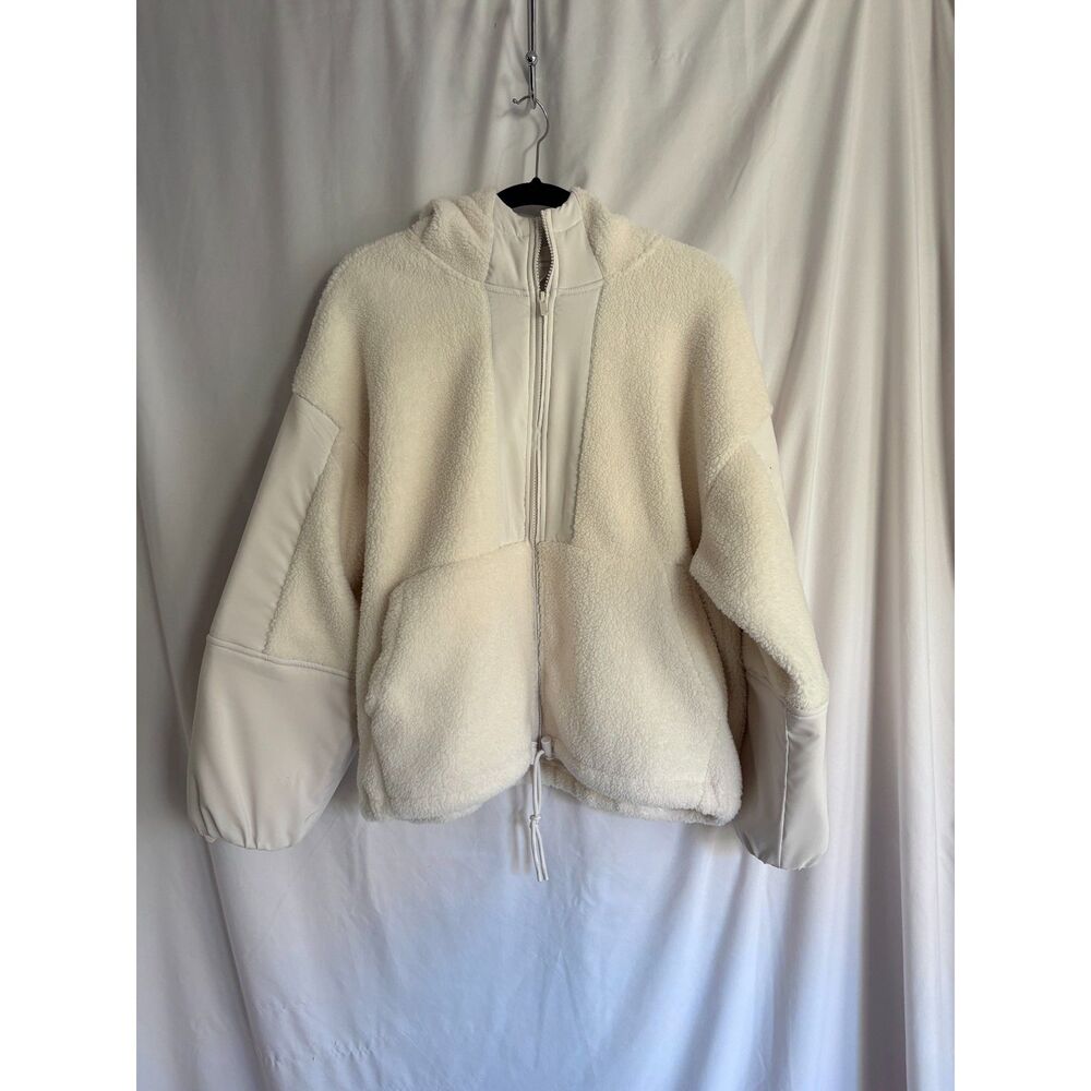 All in Motion Women's Cream Sherpa Fleece Full Zip Hooded Jacket  Medium